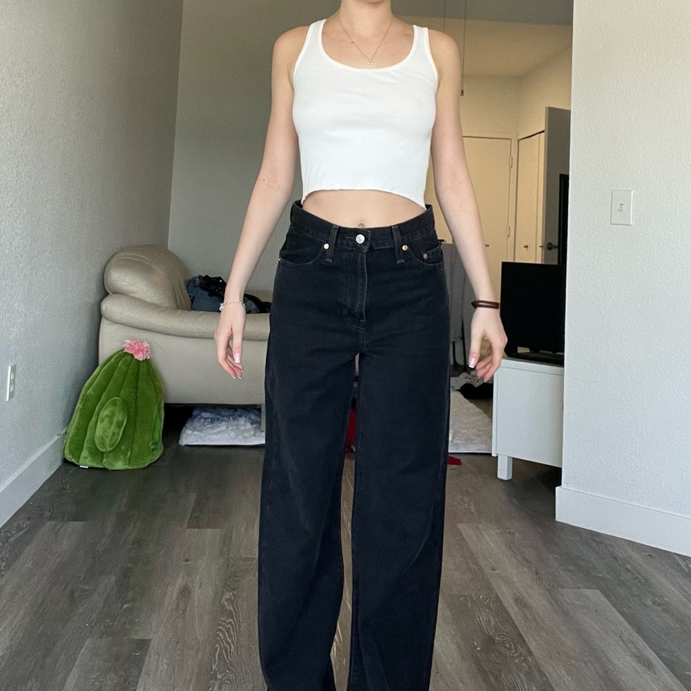 Levi’s Black Jeans high waisted size 25